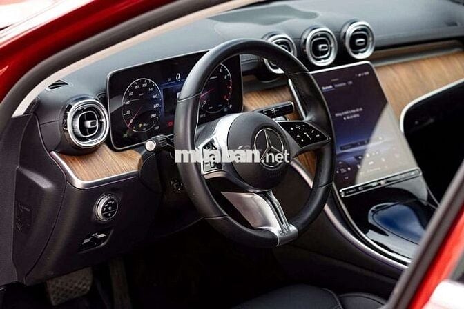 E cần bán mercedes C200 Avantgarde Plus - sx 2023