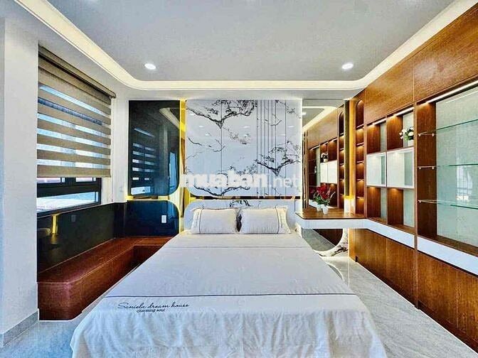 BÁN GẤP CĂN NHÀ PHỐ BCONS, 4 LẦU, NGAY LÀNG ĐẠI HỌC, SỔ SẴN, VIEW ĐẸP