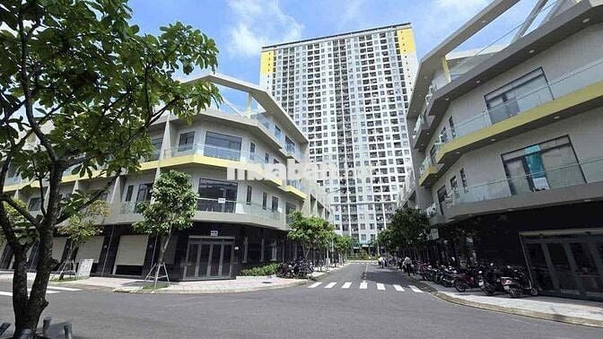 BÁN GẤP CĂN NHÀ PHỐ BCONS, 4 LẦU, NGAY LÀNG ĐẠI HỌC, SỔ SẴN, VIEW ĐẸP