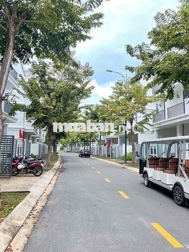 1 căn nhà phố La Vida Vũng Tàu hướng Tây Bắc, DT94m2 giá tốt