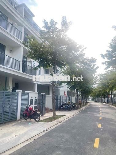 1 căn nhà phố La Vida Vũng Tàu hướng Tây Bắc, DT94m2 giá tốt