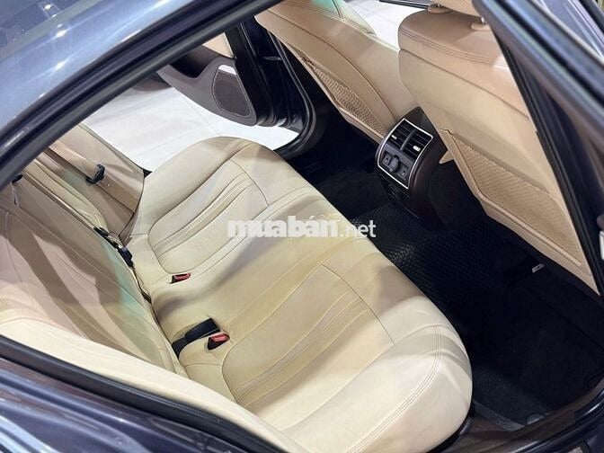 VinFast Lux A Premium 2.0 AT 2020