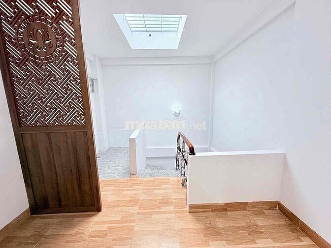 Giá Đầu Tư, ngay BX Mỹ Đình, 35m 5 Tầng, nhà mới full đồ,2 mặt thoáng