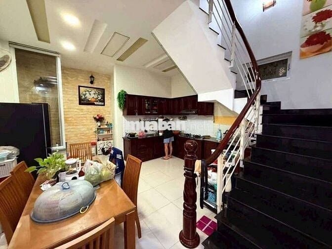 Bán nhà BÌNH GIÃ P.8 VŨNG TÀU NHÀ 3TẦNG HẺM XE HƠI GIÁ 6,3 TỶ TL