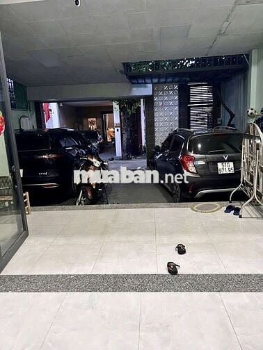 Bán Nhà 210m HXH Đ.Số11 Gần Đ.hoc Sư Phạm Linh Trung DT(8×26) 3Pn