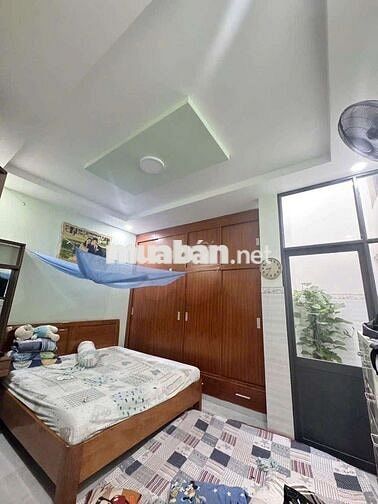 Bán Nhà 210m HXH Đ.Số11 Gần Đ.hoc Sư Phạm Linh Trung DT(8×26) 3Pn