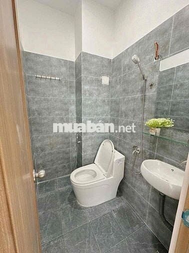 Studio cửa sổ lớn full nội thất siêu mới sạch sẽ sát bên quận 5