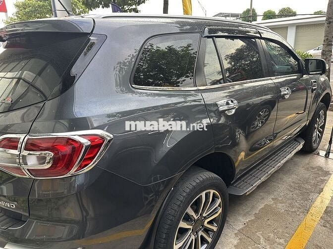 Ford Everest Titanium 2018, bảo hành 2026, vay 75%