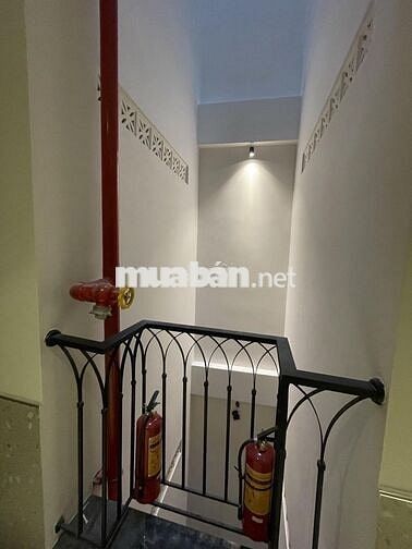 Cho thuê Căn hộ  ở Ngọc Lâm, gần cầu Chương Dương, 2N1K full đồ 8tr