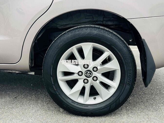 Toyota Innova 2018 2.0E MT