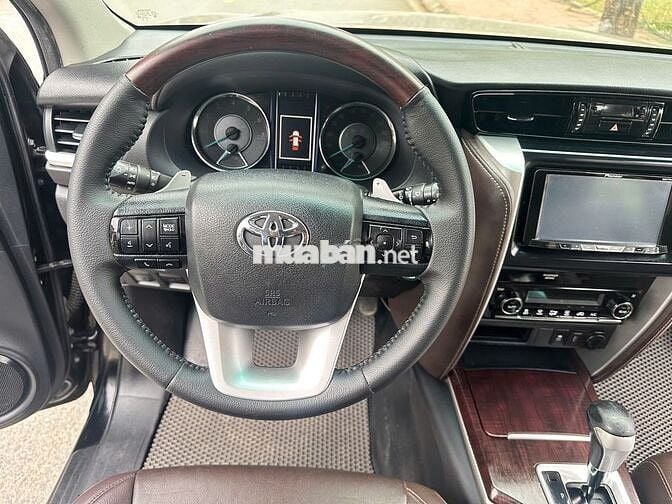 Toyota Fortuner 2.7V 4x2AT cuối 2017. Xe Đẹp Lắm
