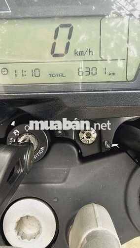 Benelli TNT 125 trùm mền