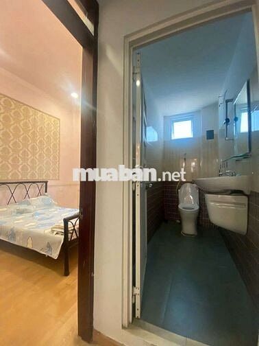 Cho thuê nhà sân xe hơi gần sân vận động Đông hoà Dĩ An