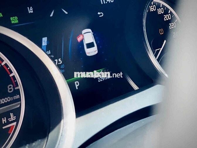 🚘 Toyota Camry 2.0Q Model 2022 - 1 Chủ mua mới