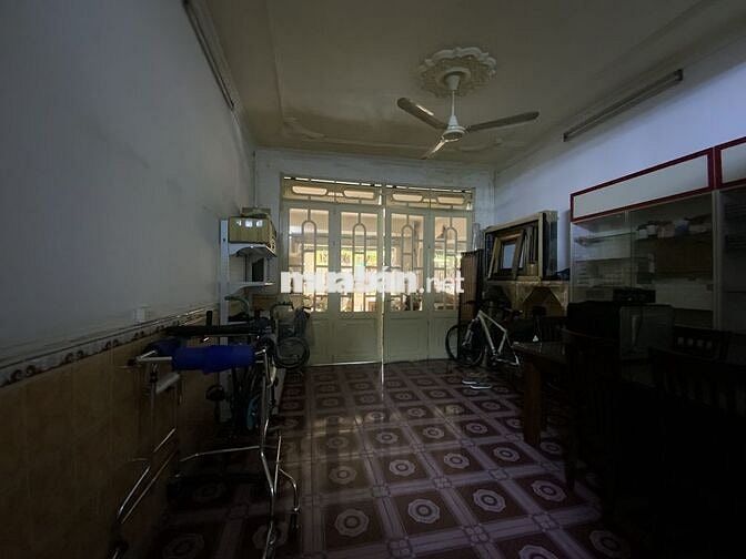 Mặt bằng kinh doanh chợ Phú nhuận