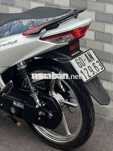 Future 125i 2024 Trắng Đen Chính chủ