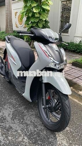 SH 160i ABS phiên bản Sport xám xi măng