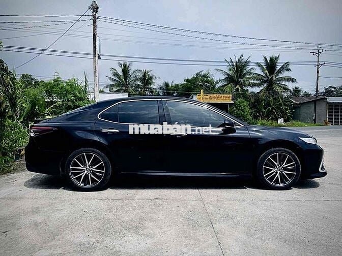 🚘 Toyota Camry 2.0Q Model 2022 - 1 Chủ mua mới