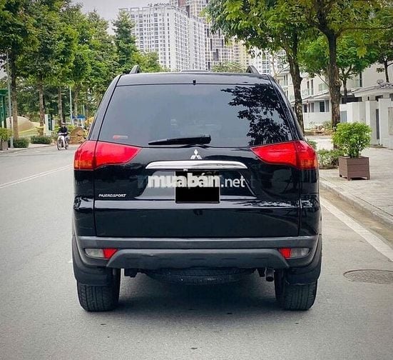 Mitsubishi Pajero Sport 7 chỗ tự động máy dầu RẺ