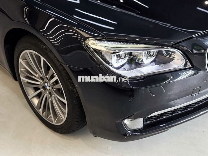 BMW 730Li 2011 - 98000 km