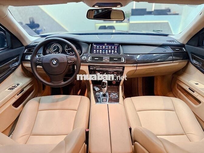 BMW 730Li 2011 - 98000 km