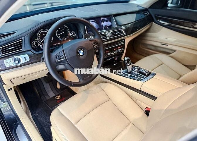 BMW 730Li 2011 - 98000 km
