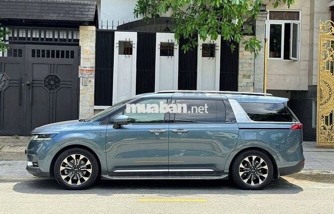 Kia Carnival 2.2D Premium 8 chỗ 2021 - 57000 km