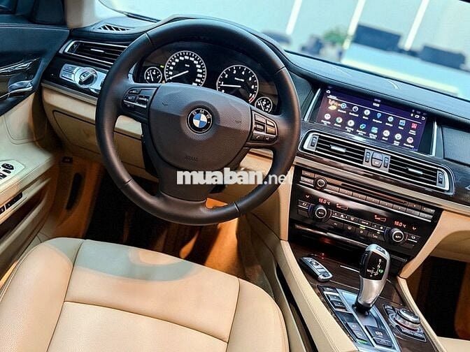 BMW 730Li 2011 - 98000 km