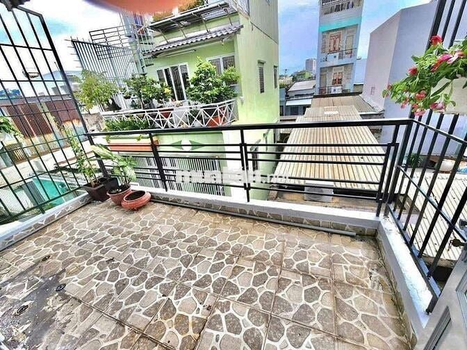 Cho Thuê Nhà 1 Trệt 2 Lầu 3PN 3WC Hẻm Trần Xuân Soạn - Tân Hưng