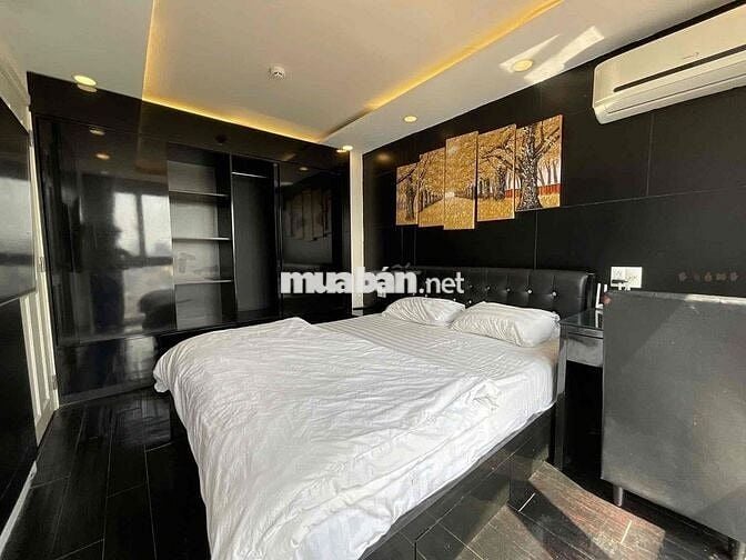 1 Phòng Ngủ đầy đủ tiện nghi , thang máy , ban công thoáng