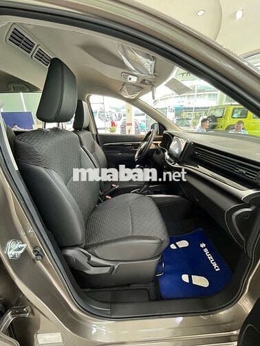 Suzuki XL7 Hybrid 2025 - Màu Xám - Mới 100%