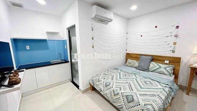 Studio Ban Công 28m2 - Máy Giặt Riêng - Thang Máy - Khu Phan Xích Long
