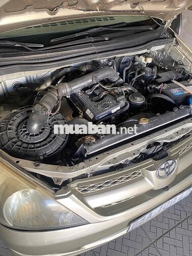 Toyota Innova 2007 J