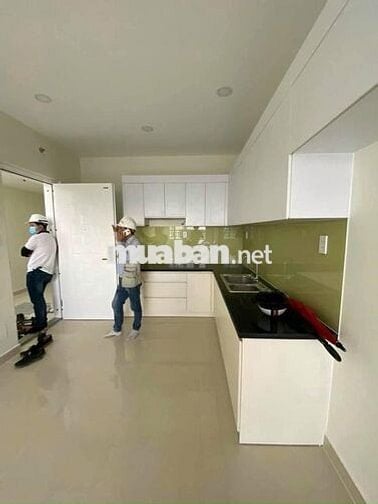 Cho thuê nhanh căn góc 3pn2wc có 2 máy lạnh giá 8tr5/th