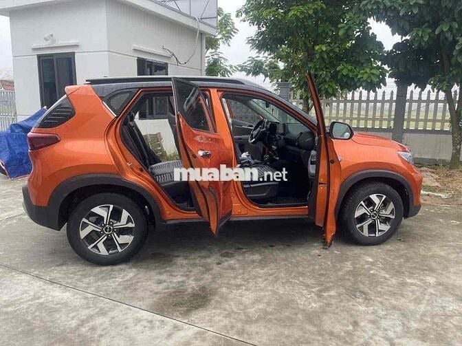 Kia Sonet 2023 Premium 1.5 AT - 90000 km