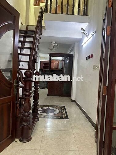 Cho thuê nhà đg.nội bộ.cmt8.p5.tân bình