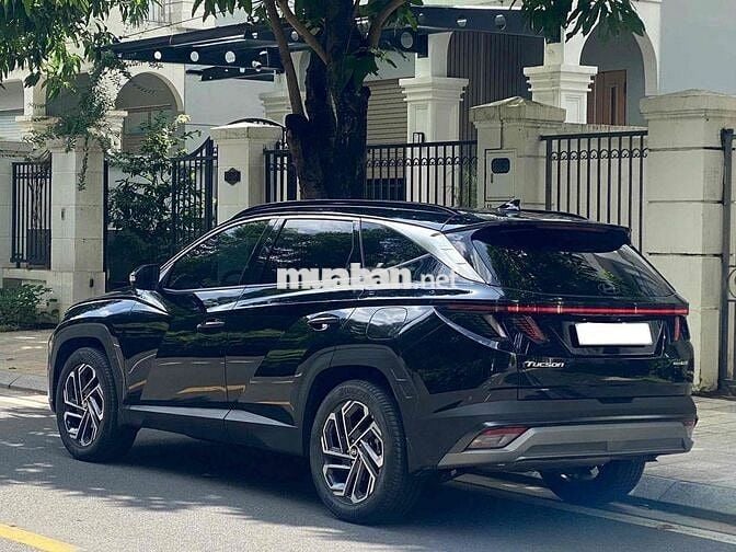 Hyundai Tucson 2025 1.6 Turbo - 9700 km