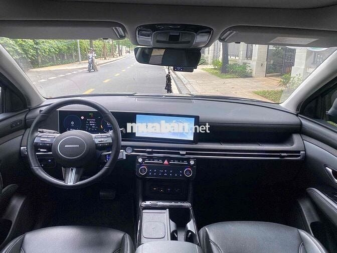 Hyundai Tucson 2025 1.6 Turbo - 9700 km