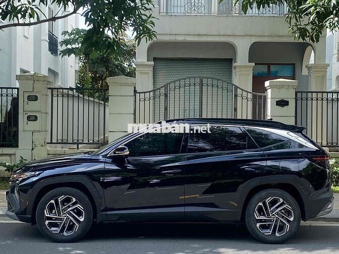 Hyundai Tucson 2025 1.6 Turbo - 9700 km