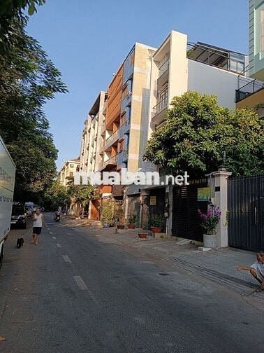 Mặt tiền TT Quận 8 ở lầu 1 làm văn phòng hay SPA