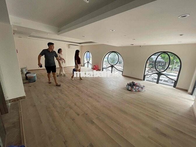 Mặt bằng vị trí siêu vip góc 2 mặt tiền khu Phú Mỹ Hưng Q7, đa ngành