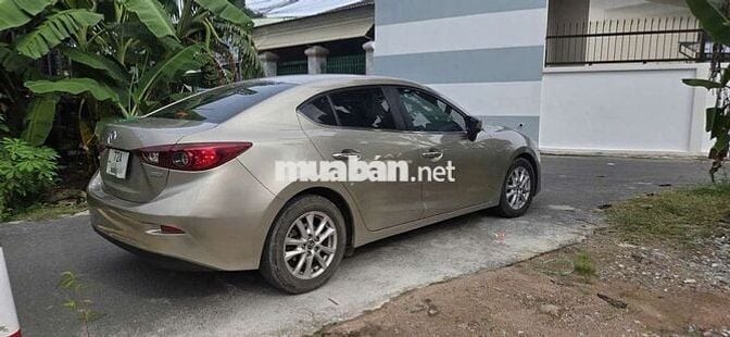 2015 1.5 AT Sedan - 72000 km