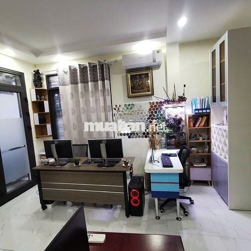 Chính chủ bán nhà ngõ ô tô thông