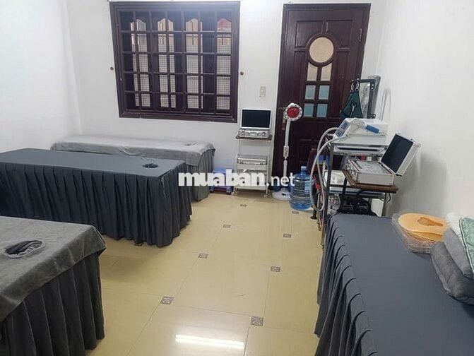 Mặt tiền TT Quận 8 ở lầu 1 làm văn phòng hay SPA