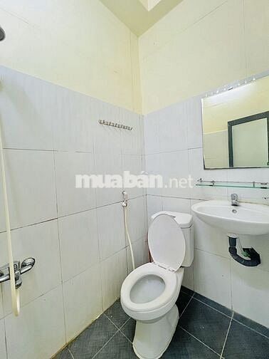 PHÒNG CỬA SỔ THOÁNG NGÀY GẦN LÊ VĂN LƯƠNG - LOTTEMARRT Q7