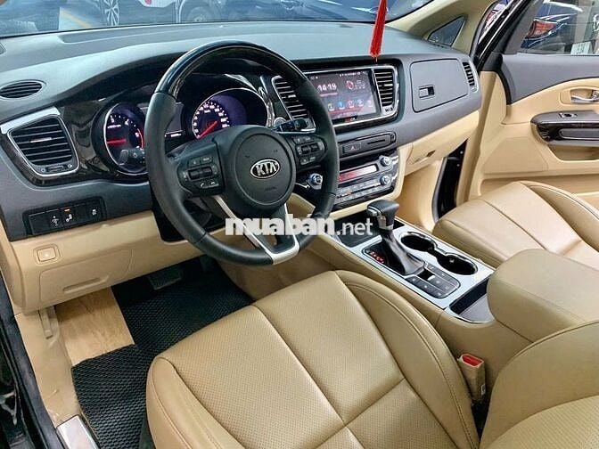 KIA SEDONA FULL DẦU 2020 ĐI RẤT ÍT - 68000 km