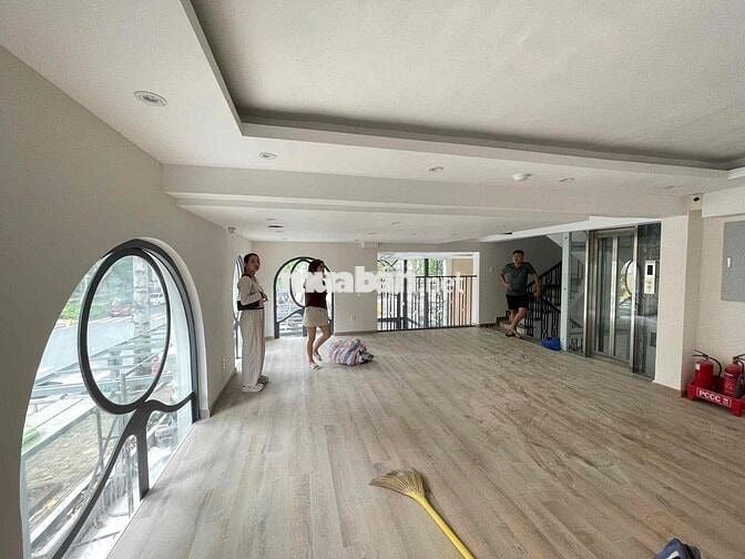 Mặt bằng vị trí siêu vip góc 2 mặt tiền khu Phú Mỹ Hưng Q7, đa ngành