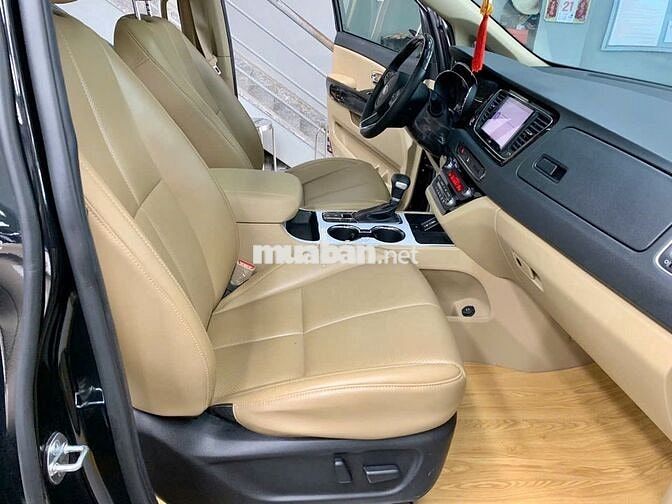 KIA SEDONA FULL DẦU 2020 ĐI RẤT ÍT - 68000 km
