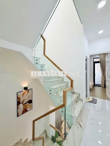 NHÀ VĨNH KHÁNH Q4- SÁT MT- 32m2 - 4 TẦNG- KO QH- CHỈ 4.95 TỶ