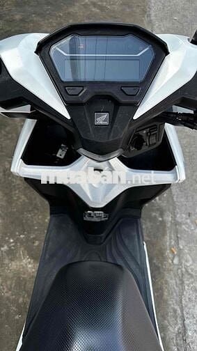 Vario 150 trắng đen 2019 ( hỗ trợ góp )